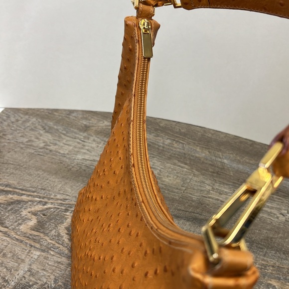 SOLD IN STORE Tanner Made in Italy Genuine Leather Embossed Shoulder Bag - Picture 6 of 16